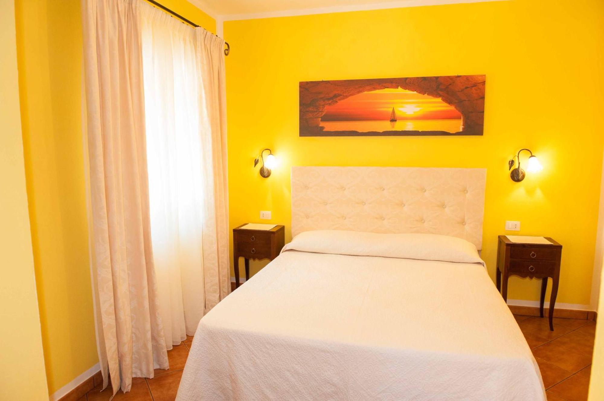 B&B Da Sabrina Сан-Теодоро Екстер'єр фото