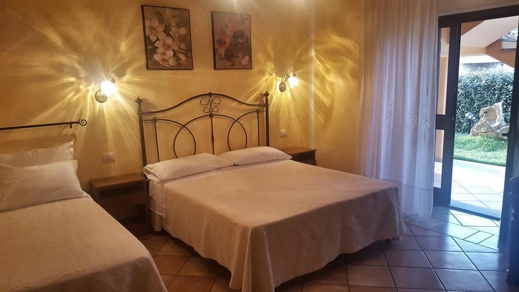 B&B Da Sabrina Сан-Теодоро Екстер'єр фото