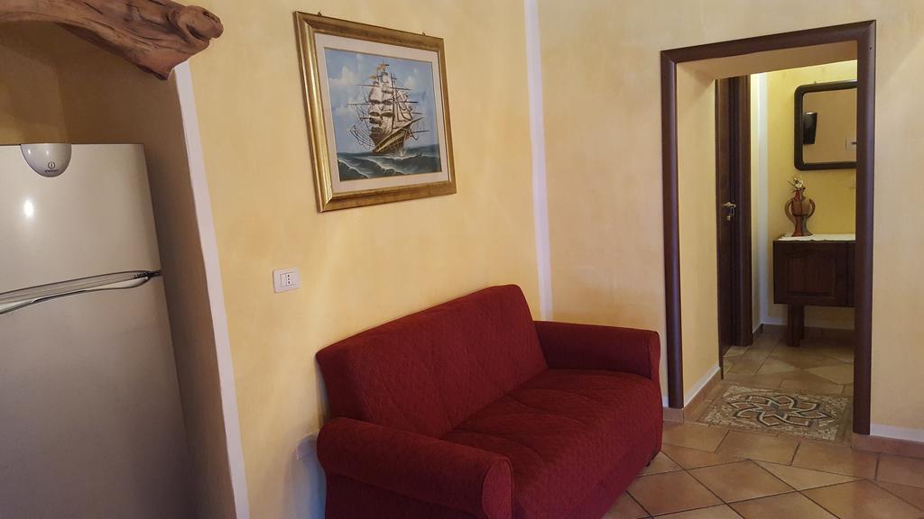 B&B Da Sabrina Сан-Теодоро Екстер'єр фото